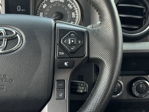 Used 2022 Toyota Tacoma TRD Pro AWD/4WD image 16