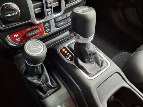 New 2026 Jeep Wrangler Unlimited Rubicon 392 w/ Quick Order Package 27X Moab AWD/4WD image 14
