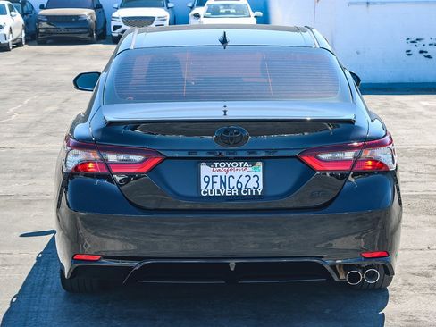 Used 2023 Toyota Camry SE FWD image 8