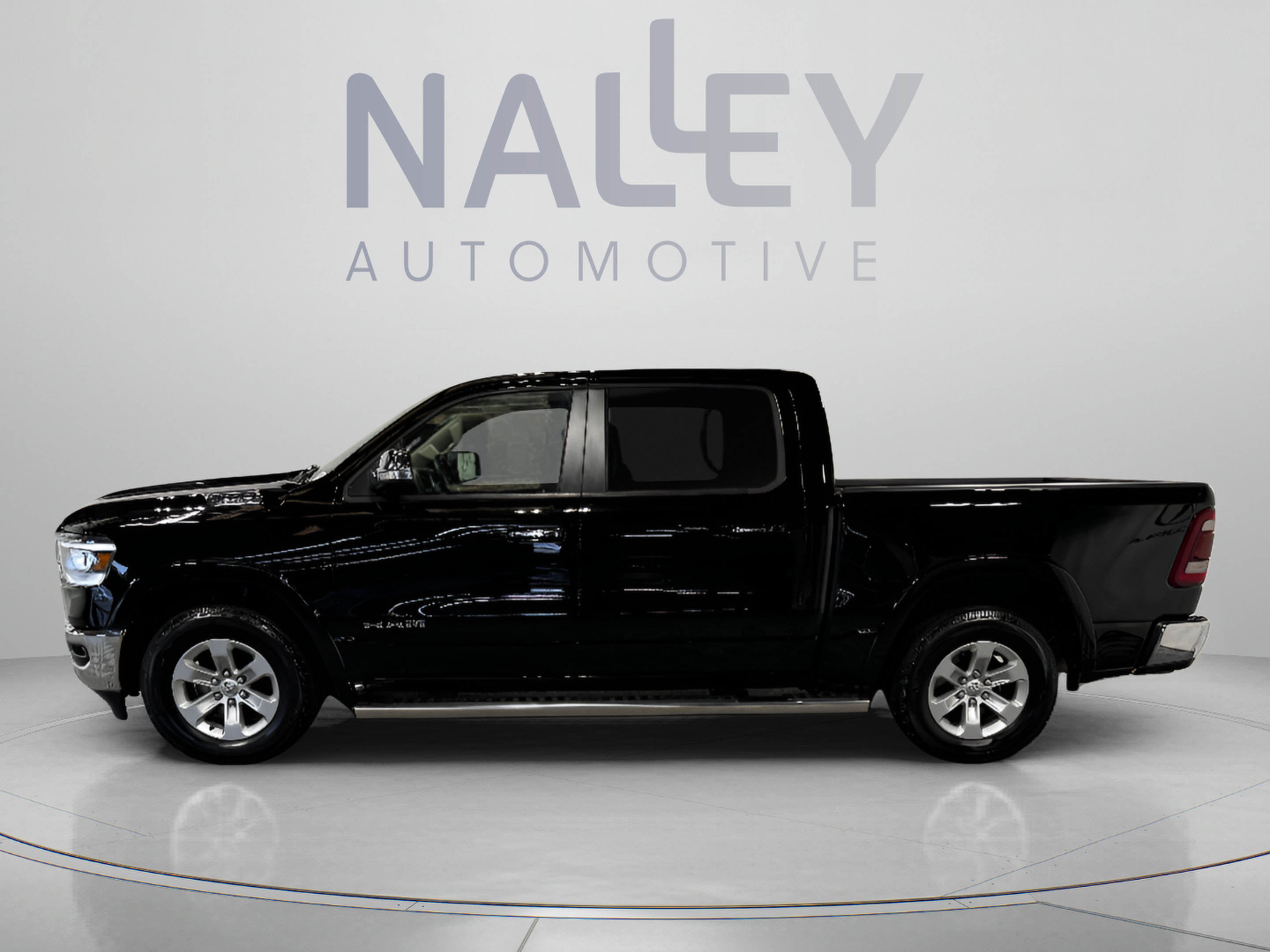 Used 2019 RAM 1500 Laramie w/ Bed Utility Group AWD/4WD image 2