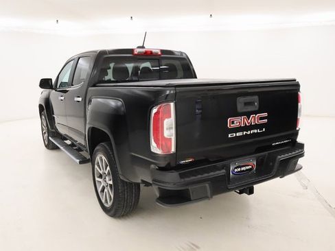 Used 2022 GMC Canyon Denali image 26
