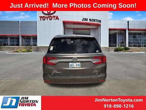 Used 2018 Honda Odyssey Elite image 6