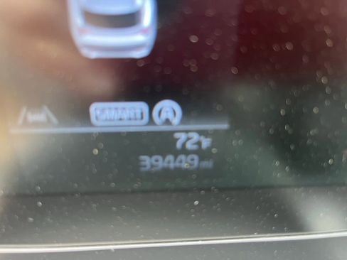 Used 2025 Kia Sportage LX image 13