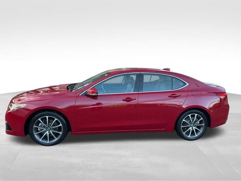 Used 2017 Acura TLX V6 image 2