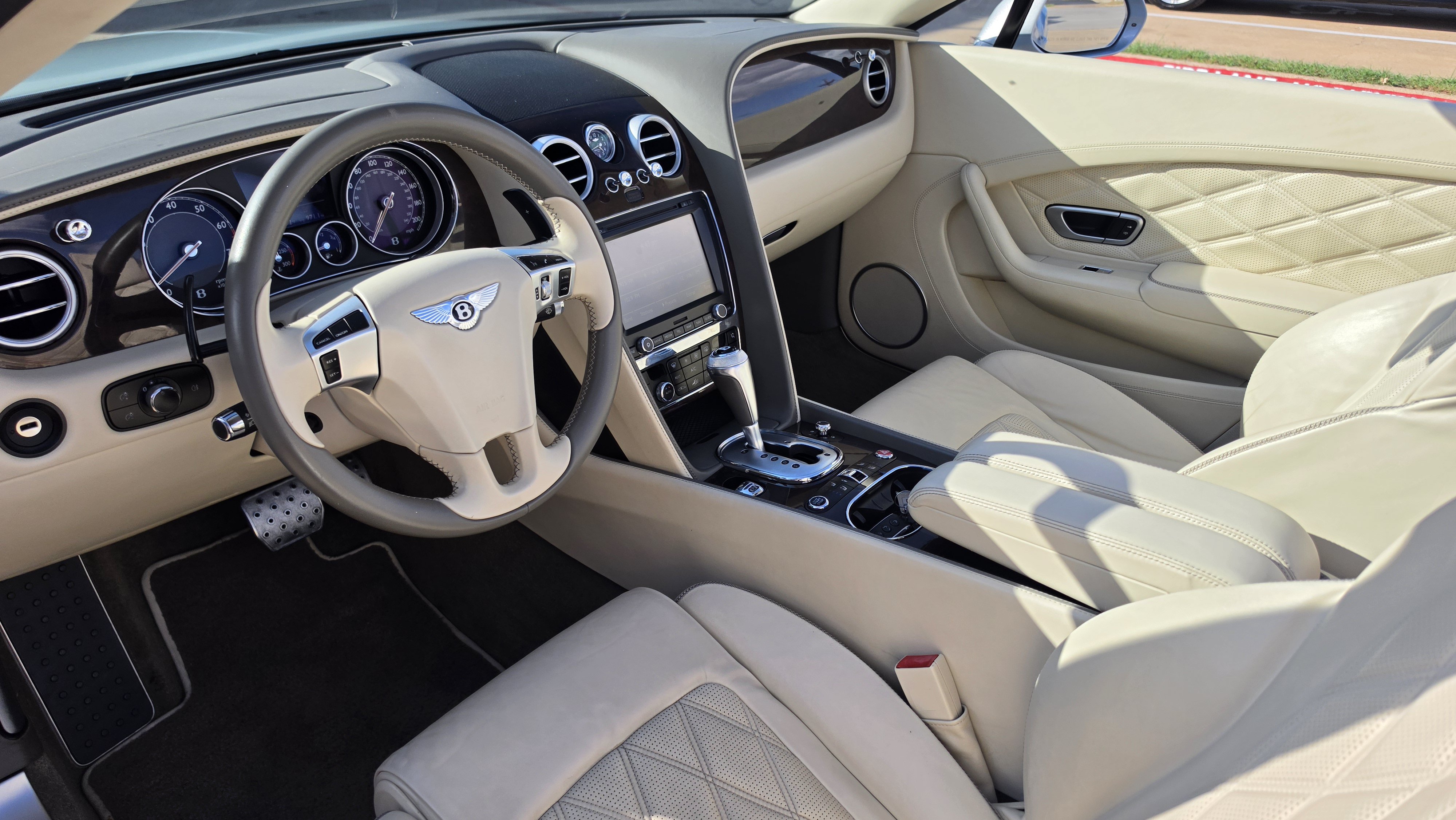 Used 2015 Bentley Continental GT AWD/4WD image 19