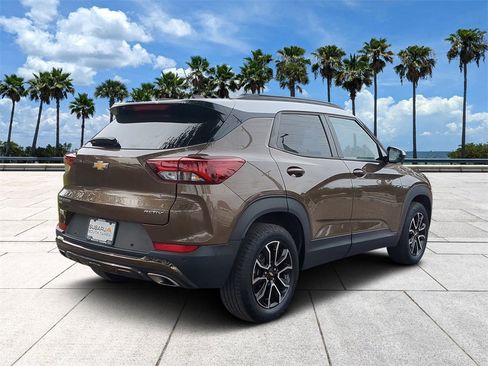 Used 2021 Chevrolet TrailBlazer ACTIV w/ Sun and Liftgate Package image 4