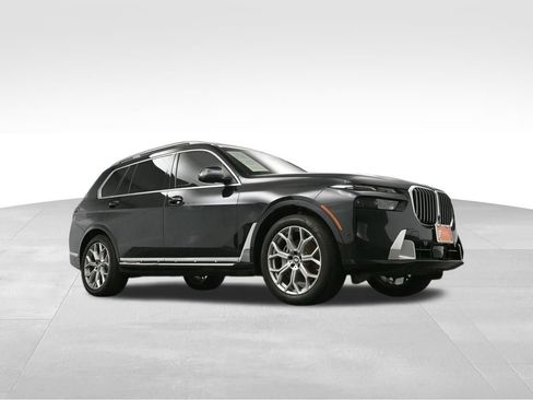 Used 2023 BMW X7 xDrive40i w/ Premium Package image 55