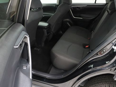 Used 2021 Toyota RAV4 LE AWD/4WD image 24