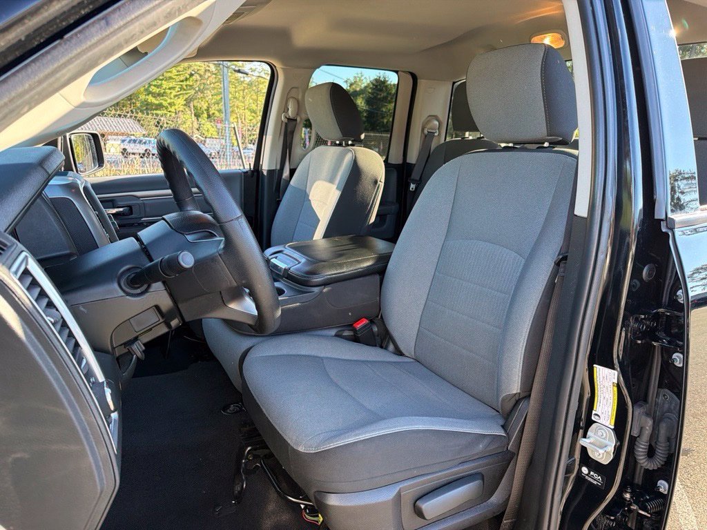 Certified 2024 RAM 1500 Classic SLT AWD/4WD image 18