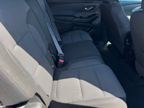 Certified 2023 Chevrolet Traverse LT FWD image 8