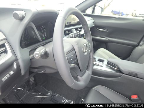 New 2026 Lexus UX 300h FWD image 16