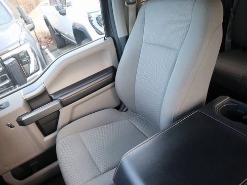 Used 2017 Ford F150 XLT w/ Equipment Group 302A Luxury image 16