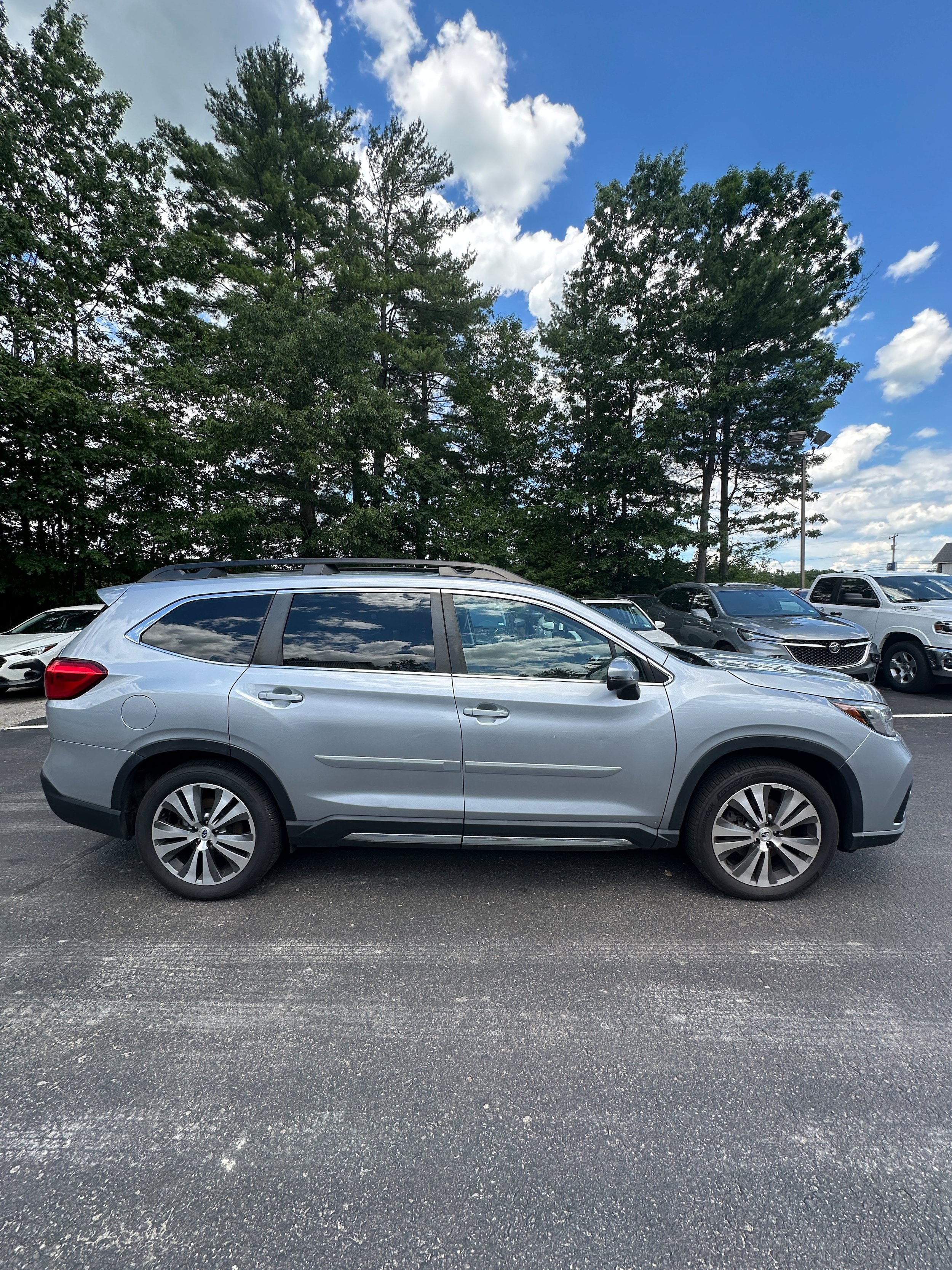 Used 2020 Subaru Ascent Limited w/ Technology Package AWD/4WD image 4