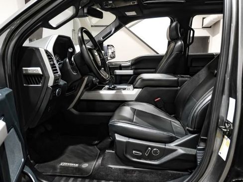 Used 2015 Ford F150 Lariat w/ Equipment Group 502A Luxury image 4