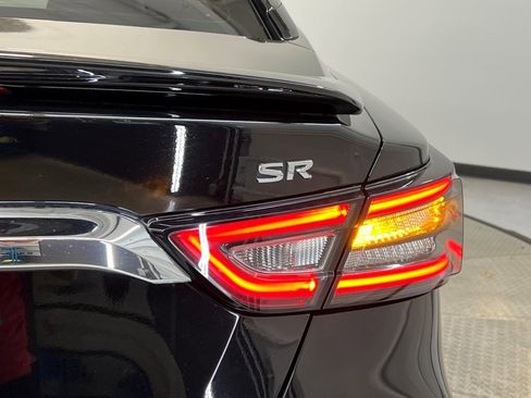 Used 2020 Nissan Maxima SR w/ Sport Mat Group image 10