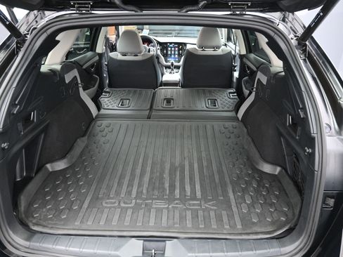 Used 2022 Subaru Outback Premium image 27