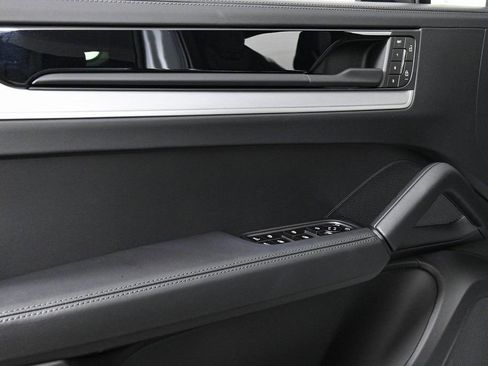 New 2026 Porsche Cayenne Coupe image 7