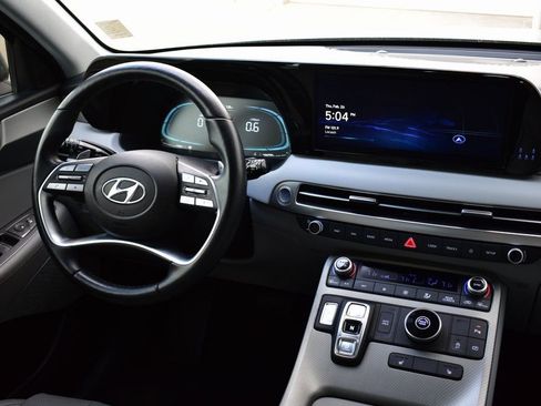 Used 2024 Hyundai Palisade SEL image 34