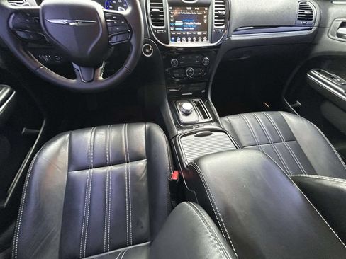 Used 2018 Chrysler 300 S w/ S Model Appearance Package RWD image 18