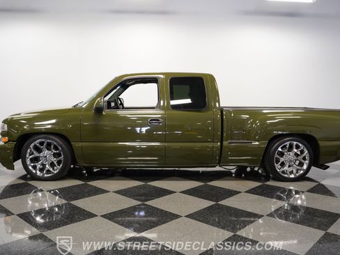 Used 2002 Chevrolet Silverado 1500 LS w/ Electrical Convenience Pkg image 8