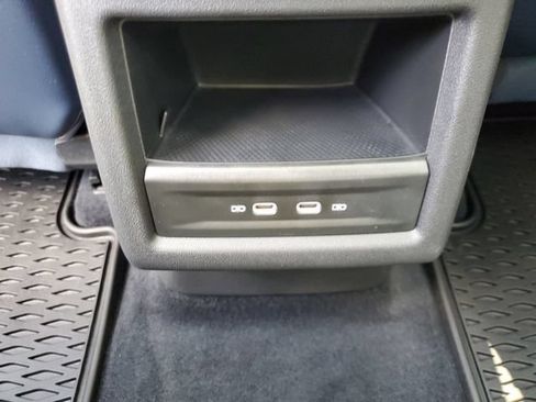 Certified 2025 Volkswagen ID.4 Pro S AWD/4WD image 18