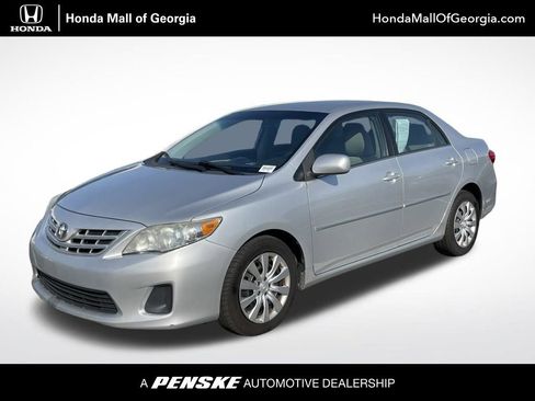 Used 2013 Toyota Corolla LE image 1