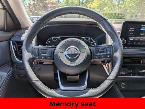Certified 2023 Nissan Rogue SL AWD/4WD image 15