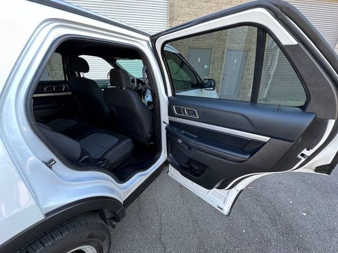 Used 2016 Ford Explorer XLT AWD/4WD image 20