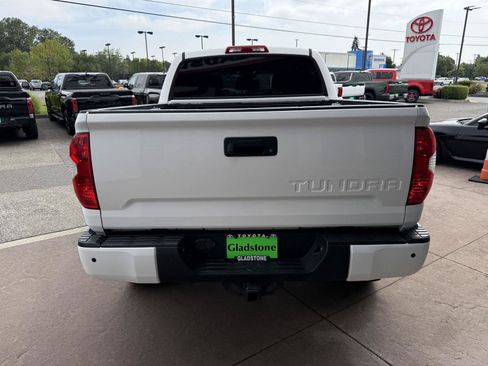 Used 2018 Toyota Tundra Limited w/ Limited Premium Package AWD/4WD image 5