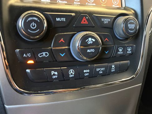 Used 2018 Jeep Grand Cherokee Limited AWD/4WD image 16