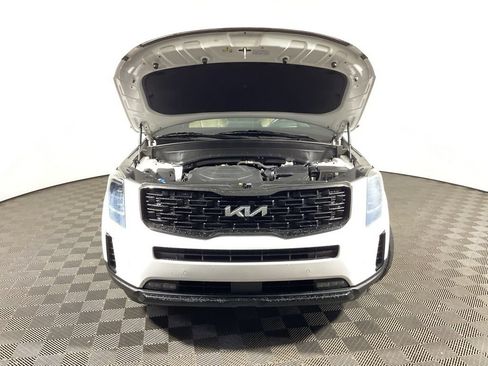 Used 2022 Kia Telluride SX w/ SX Prestige Package AWD/4WD image 9