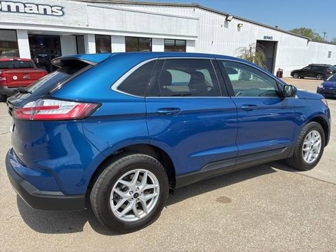 Used 2024 Ford Edge SEL w/ Convenience Package AWD/4WD image 9