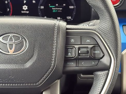 Certified 2025 Toyota Tacoma TRD Sport AWD/4WD image 22