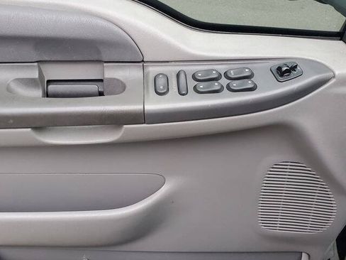 Used 2001 Ford Excursion XLT RWD image 13