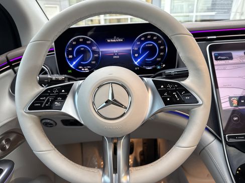 Certified 2023 Mercedes-Benz EQE 350+ SUV image 43