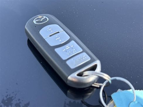 Used 2017 MAZDA MAZDA6 Touring image 23