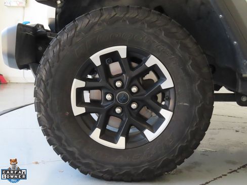 Used 2024 Jeep Wrangler Unlimited Rubicon 4xe AWD/4WD image 27
