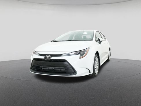 New 2026 Toyota Corolla LE image 32