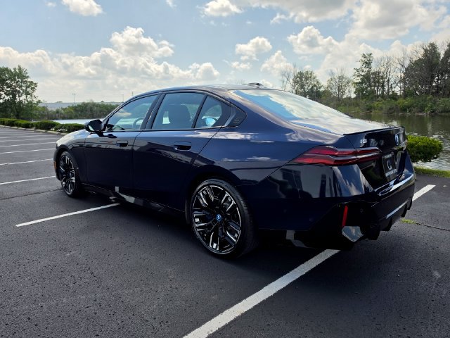 Used 2024 BMW i5 M60 w/ Executive Package AWD/4WD image 8