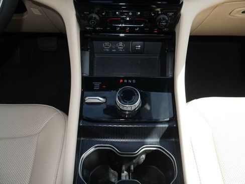 Used 2024 Jeep Grand Cherokee Limited w/ Luxury Tech Group II AWD/4WD image 24