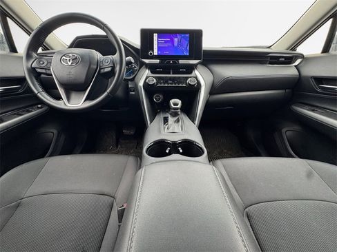 Used 2023 Toyota Venza LE image 25