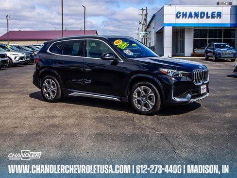 Used 2025 BMW X1 xDrive28i image 1