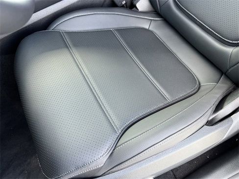 Certified 2024 Mercedes-Benz GLC 300 4MATIC image 9