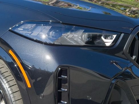 New 2026 BMW X6 xDrive40i w/ Executive Package image 8