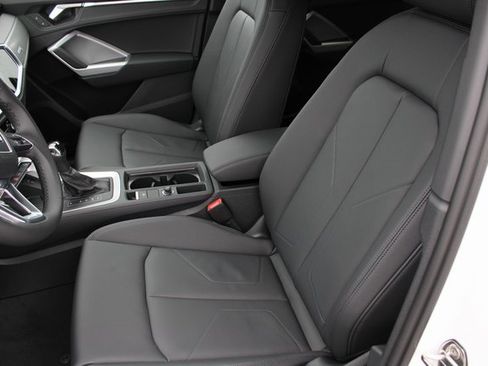 New 2025 Audi Q3 2.0T Premium image 6