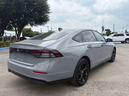 Used 2025 Honda Accord SE image 5