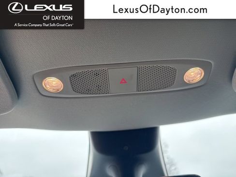 Used 2022 Tesla Model Y Long Range image 23