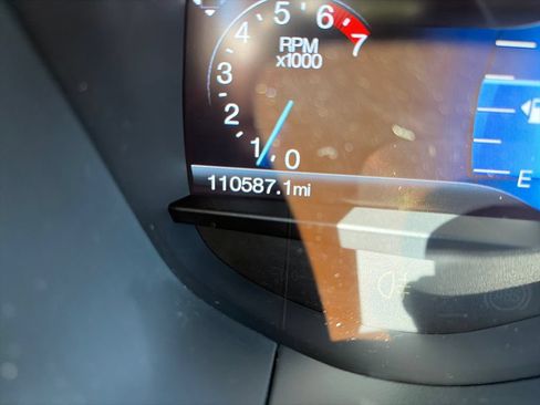 Used 2016 Ford Fusion SE FWD image 19