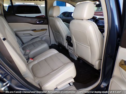 Used 2018 GMC Acadia Denali w/ Technology Package FWD image 26