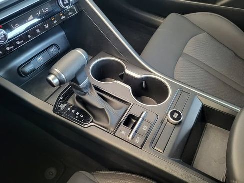 Certified 2022 Kia K5 LX FWD image 16